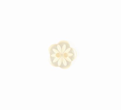 <strong>Flower Button BF/8033</strong> <em>Crendon Buttons BF--084</em>
