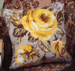 Antique Rose Cushion Kit Collection D'Art CD5051