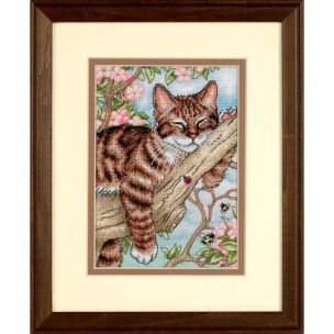 Napping Kitten Cross Stitch Kit Dimensions D65090