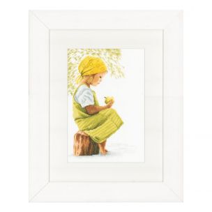 Counted Cross Stitch Kit: Girl with Apple (Aida,W) Lanarte PN-0021213